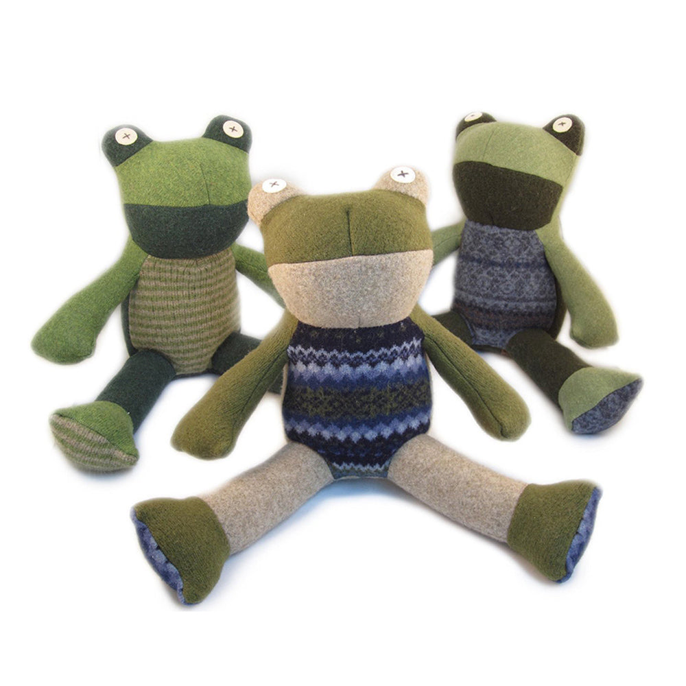 Frog Stuffed Animal : Cate and Levi